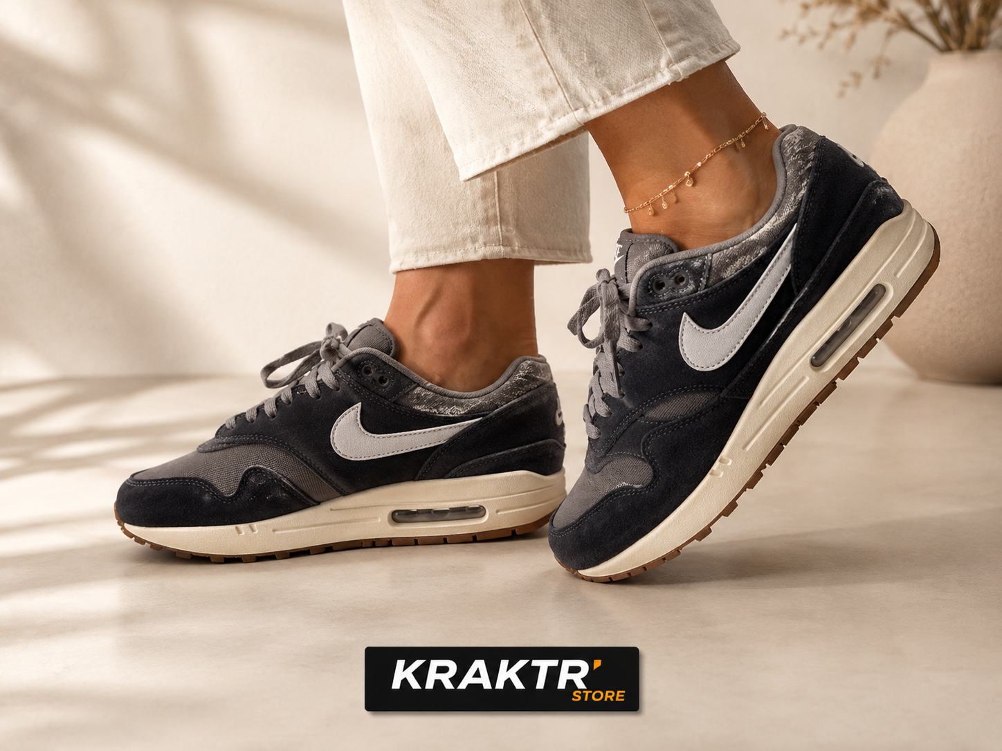 Nike Air Max 1 PRM Soft Grey Neutral Grey Femme – Taille 36