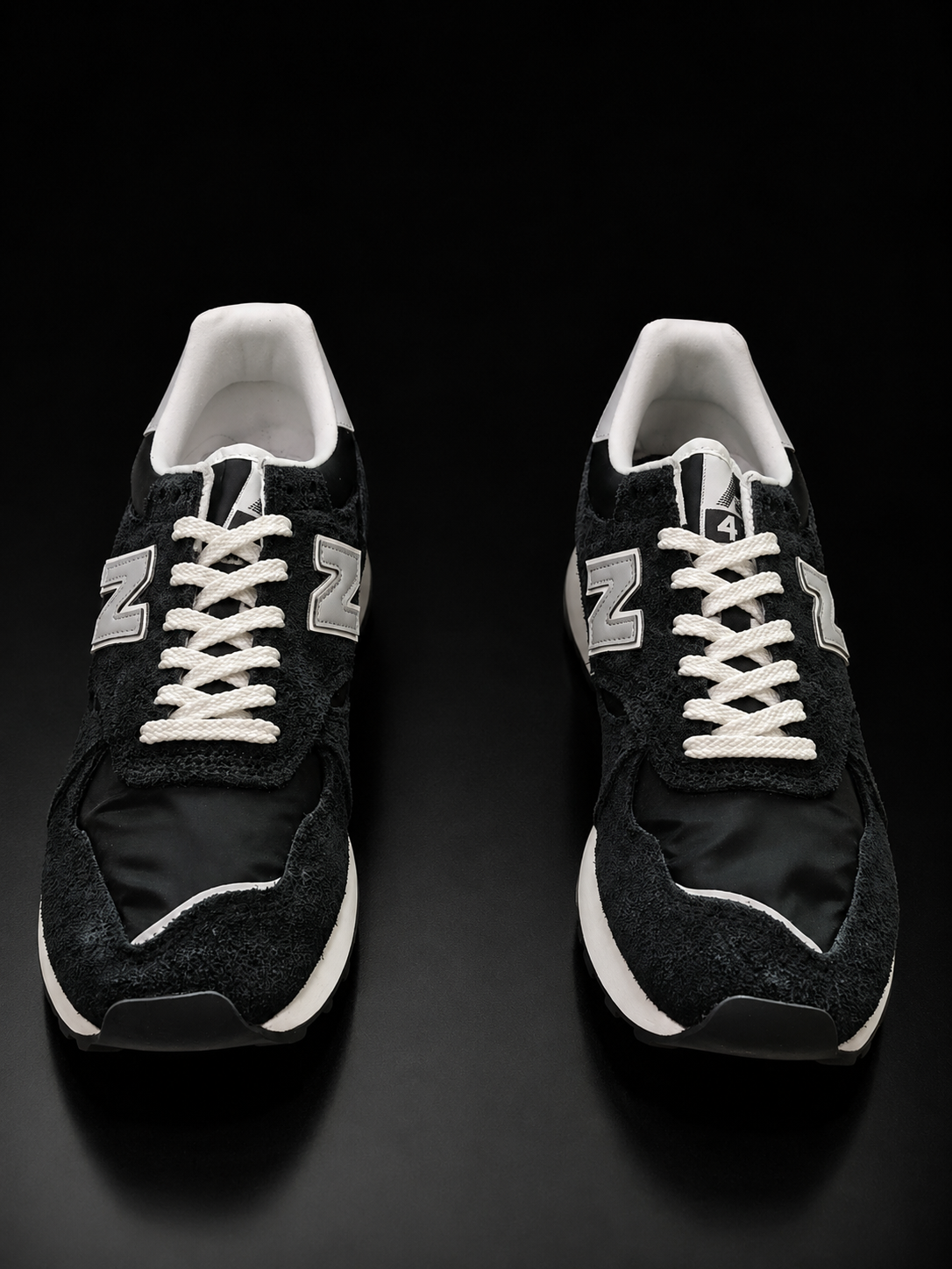 New Balance 475 U475HD noir blanc vue avant détaillée
