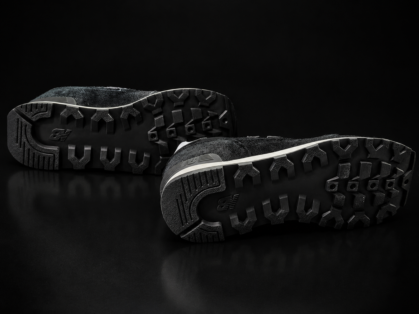 New Balance 475 U475HD détail semelles extérieures cramponnées