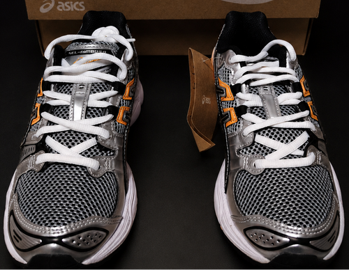 ASICS Gel-Nimbus 9 Sheet Rock Orange Lily taille 36 vue avant avec boîte ASICS