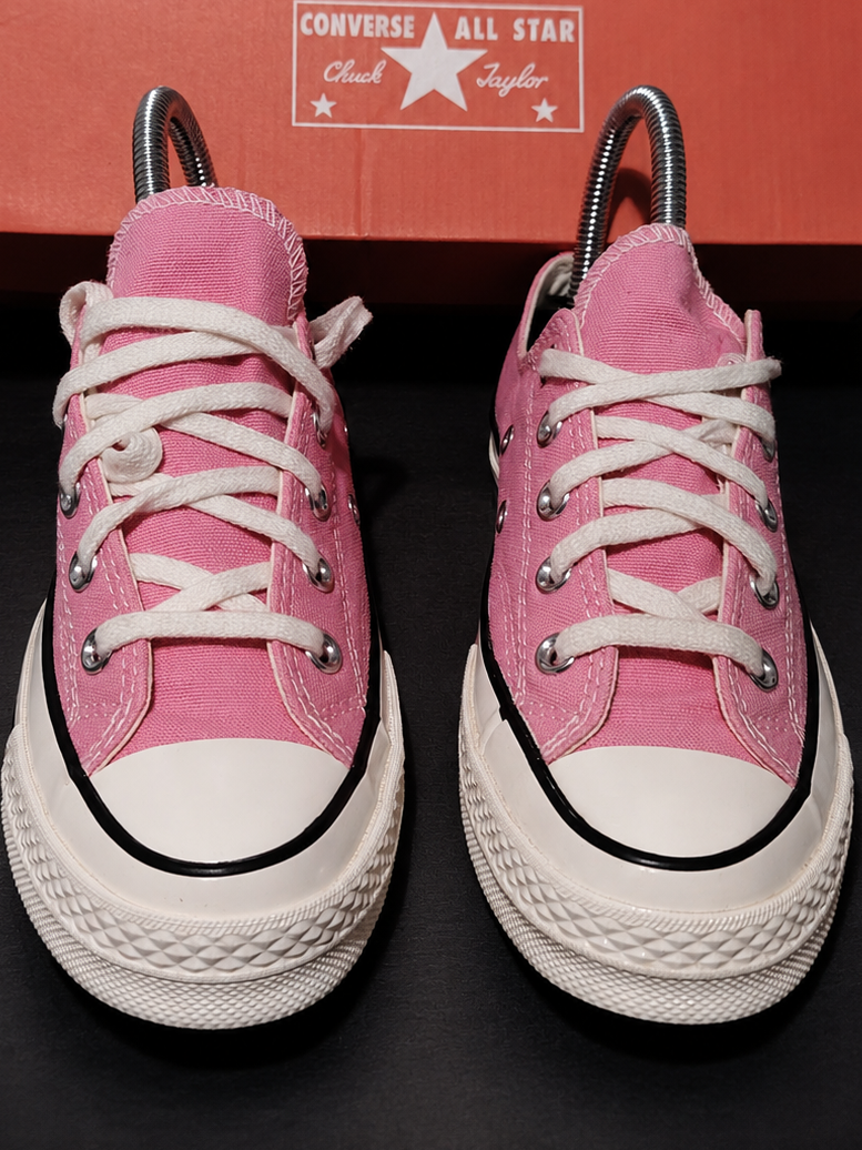 Converse Chuck 70 OX Pink Egret Black vue de face avec boîte
