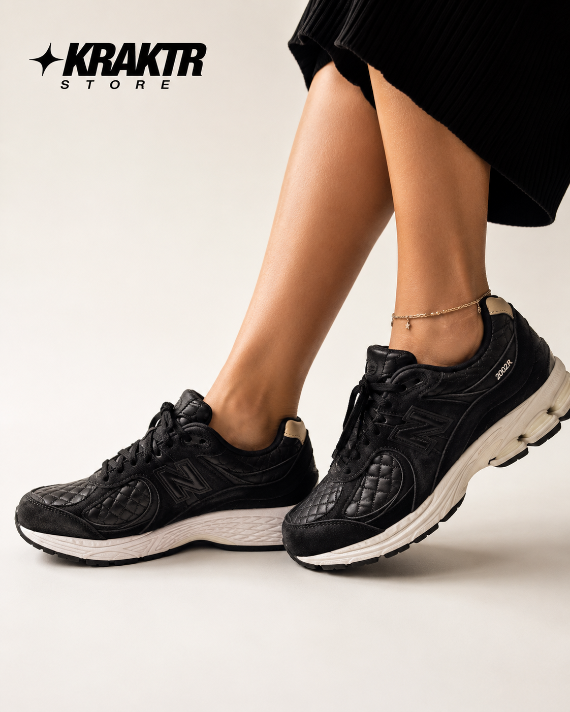 New Balance 2002R Protection Pack Black Quilted Taille 37,5