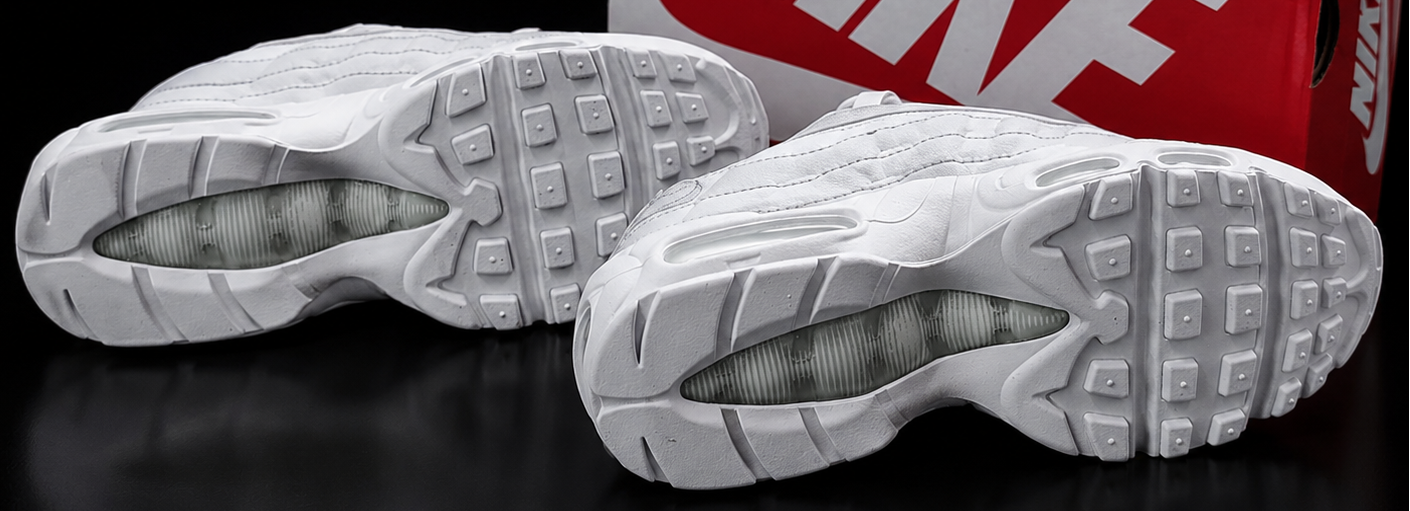 Nike Air Max 95 Essential White Grey Fog CT1268-100 semelle extérieure running premium