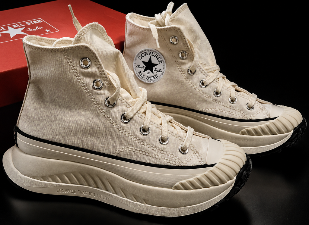 Converse Chuck 70 AT-CX Hi Vintage White Egret Black profil extérieur semelle plateforme
