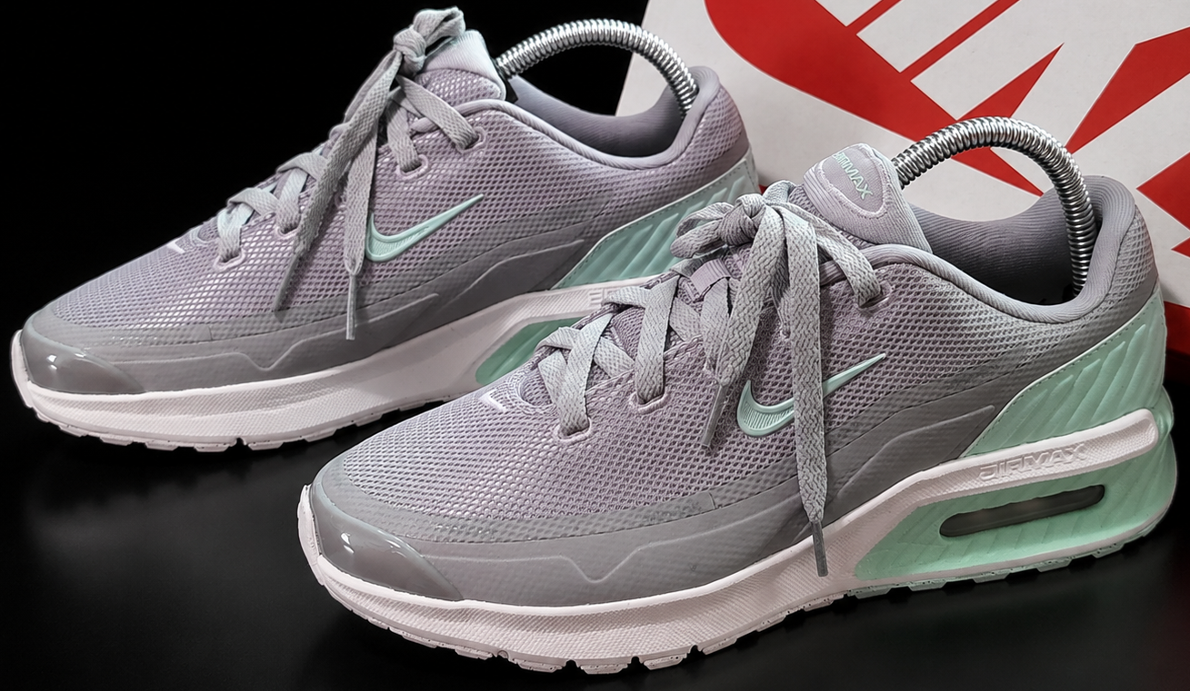 Nike Air Max BIA femme vue trois-quarts détail semelle Air Max