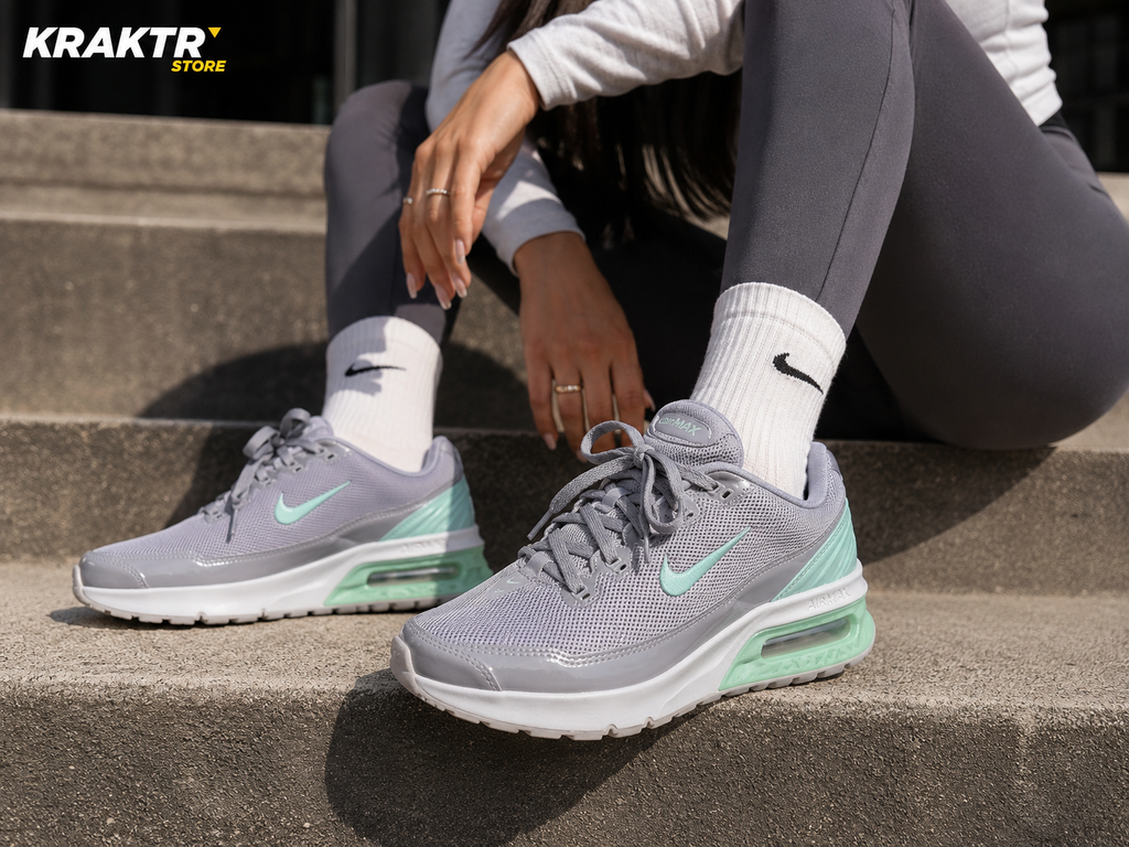 Nike Air Max BIA portée au pied look lifestyle femme