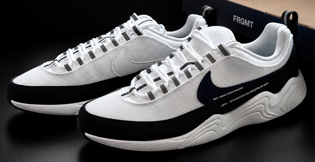 Nike Air Zoom Spiridon SP x FRGMT vue latérale avec boîte