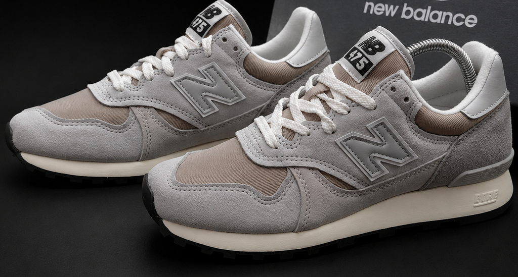 New Balance 475 Beige Moonbeam vue latérale avec boîte New Balance
