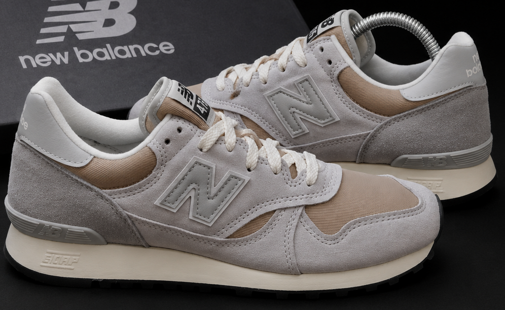 New Balance 475 Beige Moonbeam profil lifestyle premium