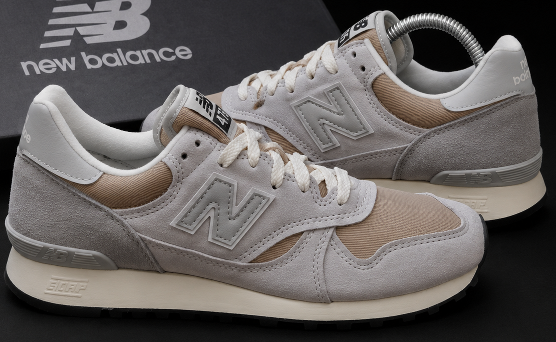 New Balance 475 Beige Moonbeam profil lifestyle premium