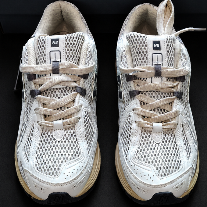 New Balance 1906R Beige Grey vue dessus détails mesh running