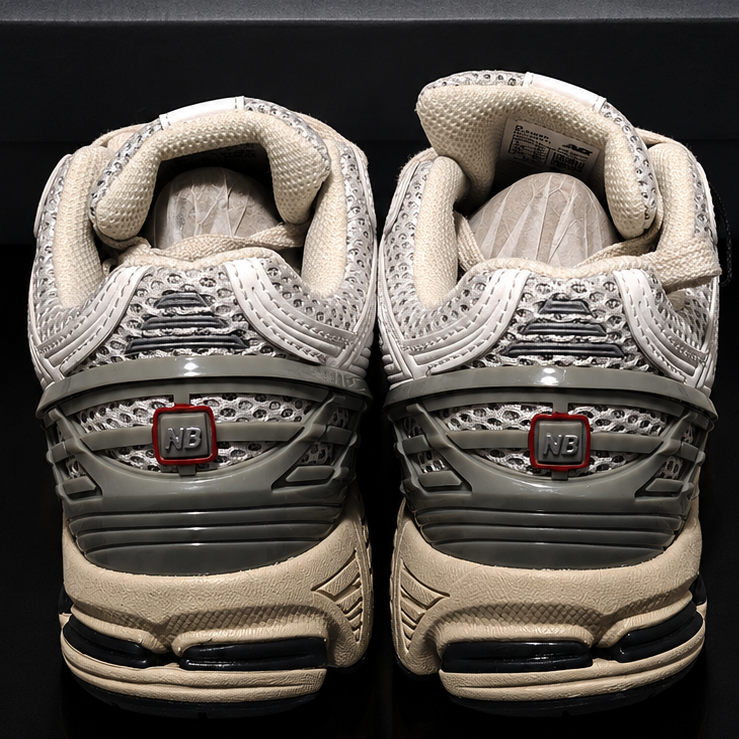 New Balance 1906R Beige Grey vue arrière détail talon