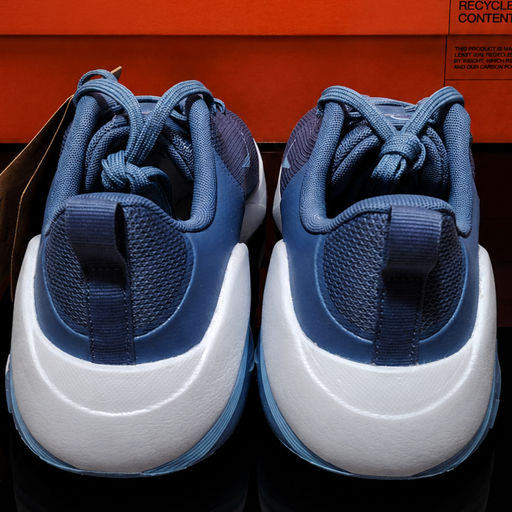 Nike Air Zoom Bella 7 vue arrière détail talon