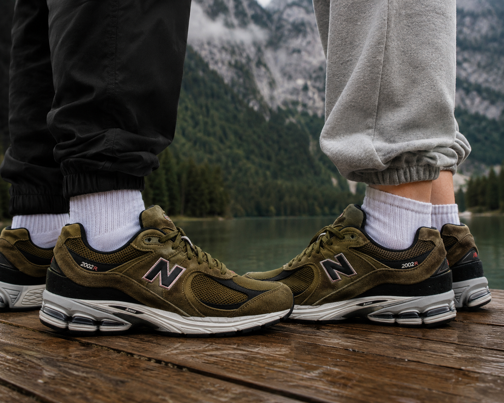 New Balance 2002R Olive Black portée style streetwear femme homme
