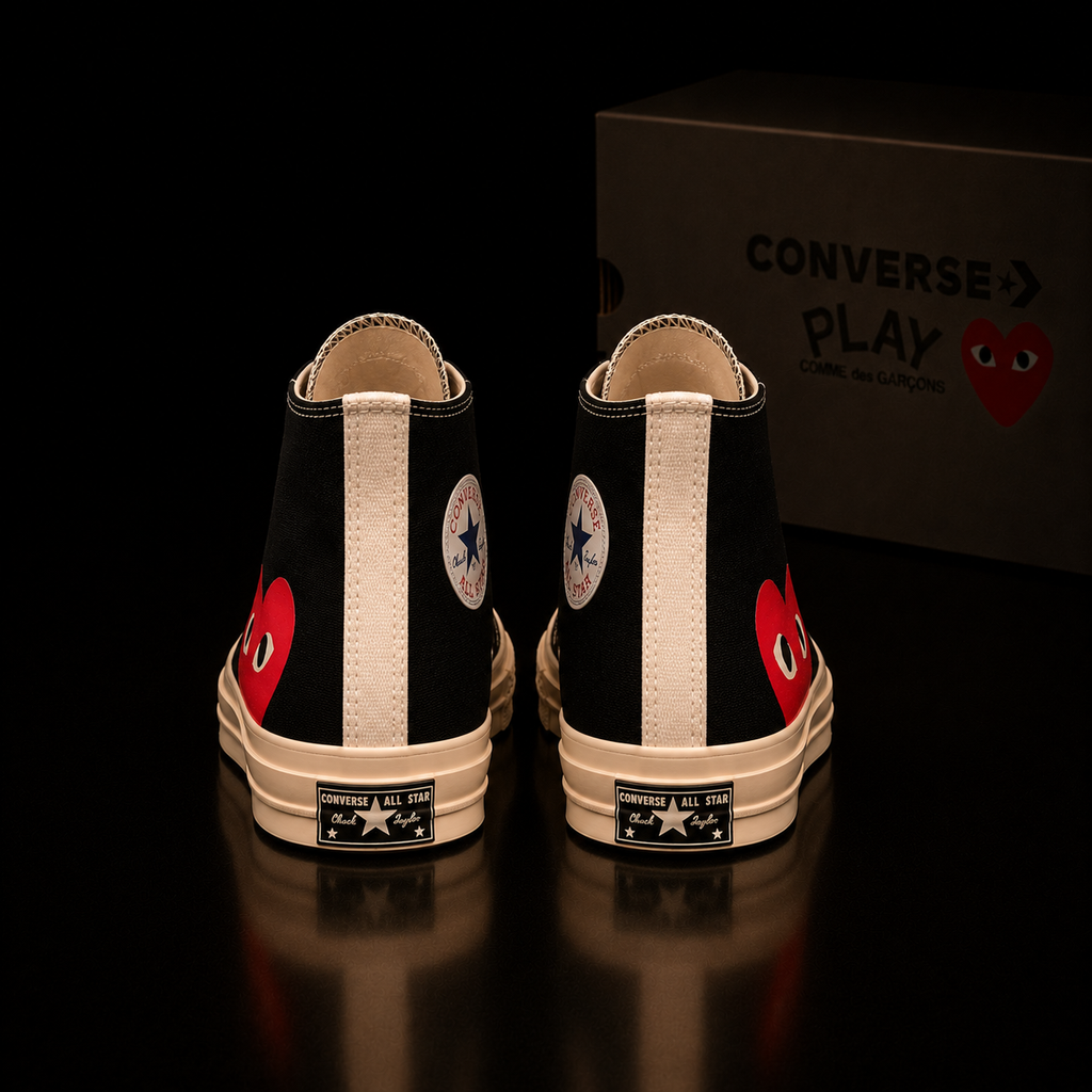 Converse Chuck 70 Comme des Garçons Play 150204C paire 3/4 orientée vers la droite