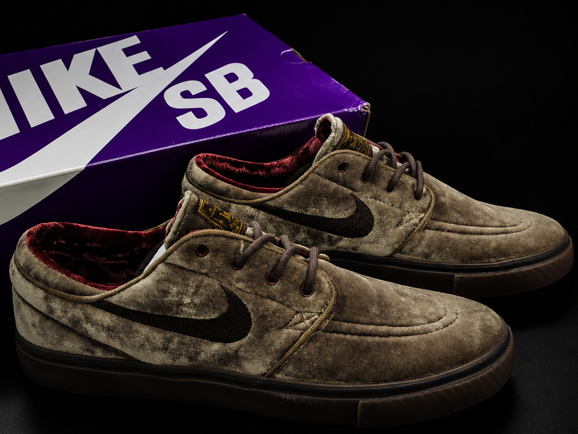 Nike SB Stefan Janoski FZ1302-200 sneakers skateboarding premium