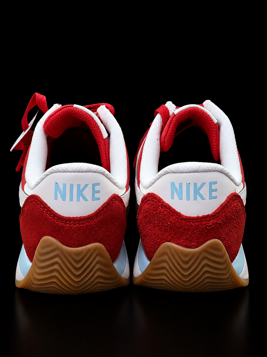 Nike Pacific HM4771-604 Femme vue arrière talons logo Nike bleu clair