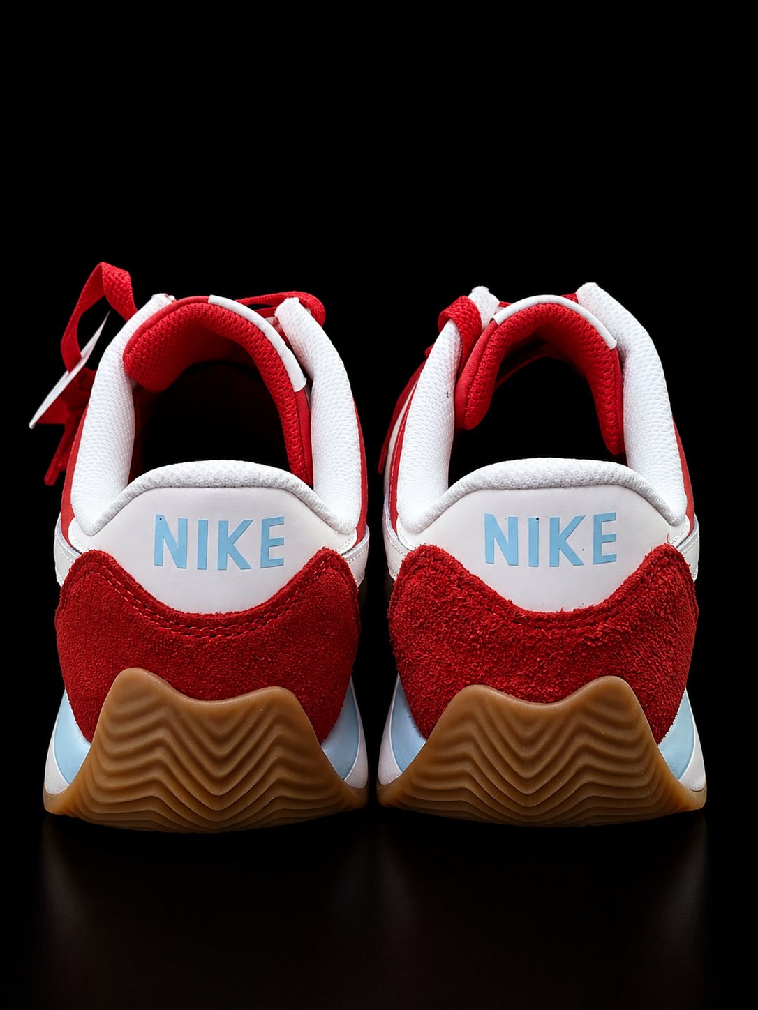 Nike Pacific HM4771-604 Femme vue arrière talons logo Nike bleu clair