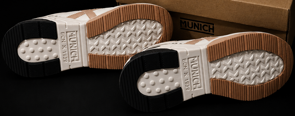 Munich Wave 125 Zebra Beige Rose vue trois-quarts semelle épaisse