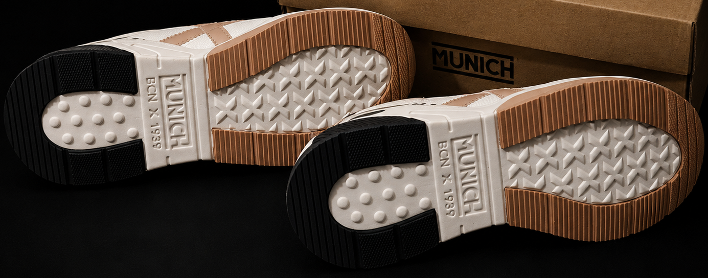 Munich Wave 125 Zebra Beige Rose vue trois-quarts semelle épaisse
