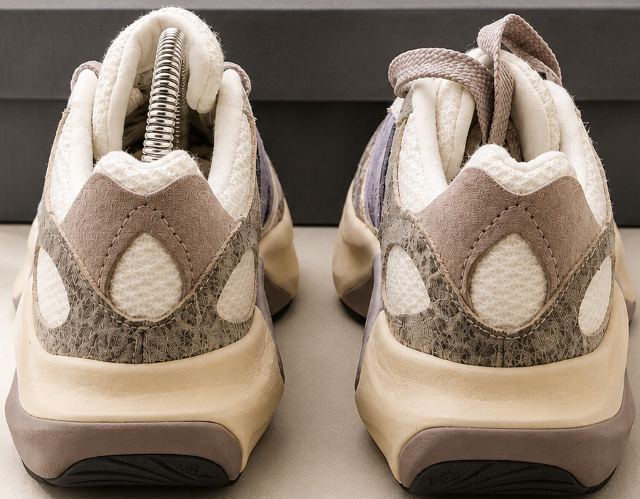 Vue arrière New Balance WRPD Runner Beige Grey avec semelle oversize