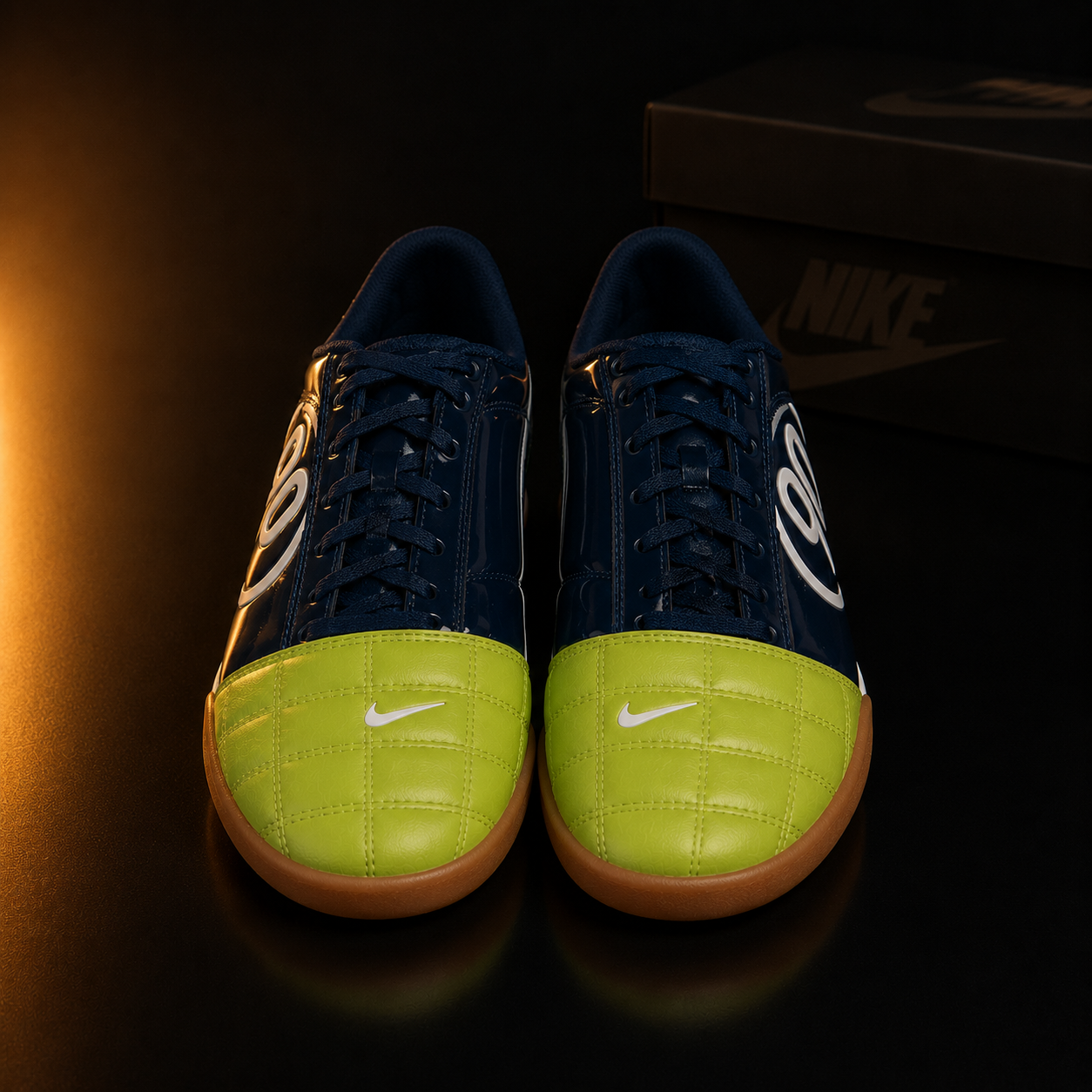 Nike Total 90 II IH2230-400 Homme vue de face légèrement plongeante Blue Void White Atomic Green – KRAKTR STORE